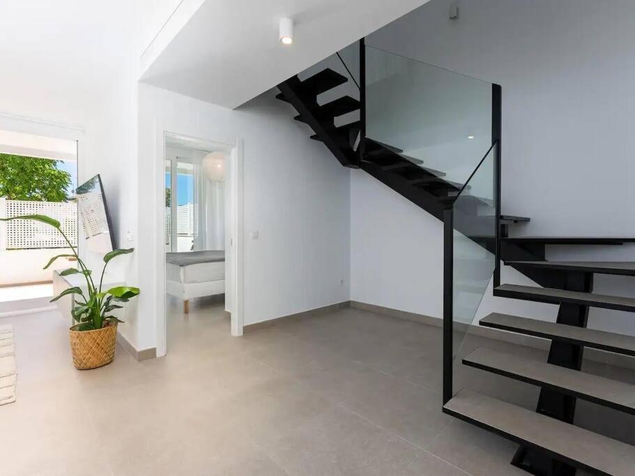 New Town House In Nueva Andalucia Apartemen Marbella